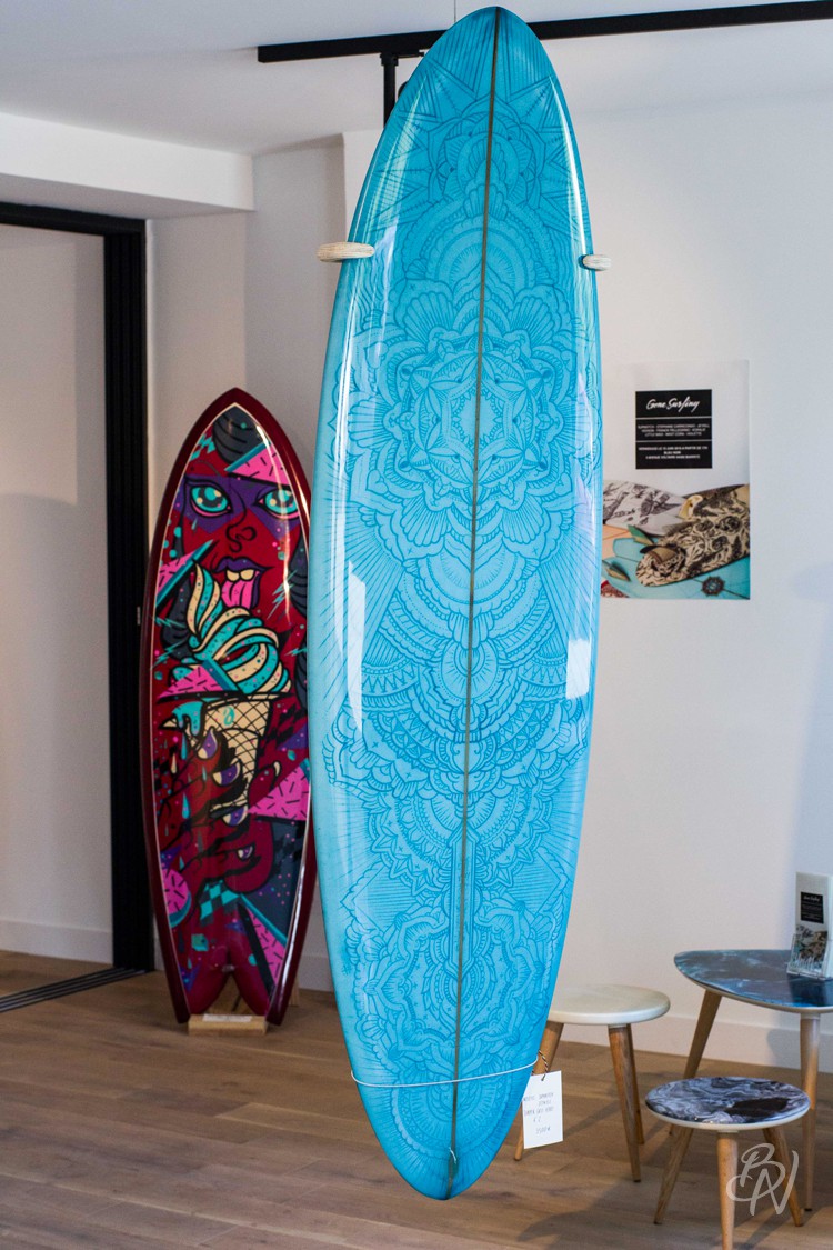 Bleu-noir-biarritz-board-tattoo-art-shop-gone-surfing-02